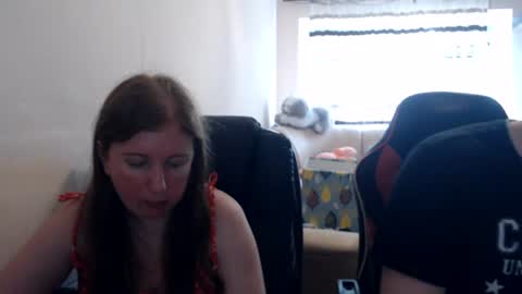 Snapshot of jenisandpeter chatting on July 2026 08:18:01 AM JenisAndPeter online show from July 2026 08:18:01 AM