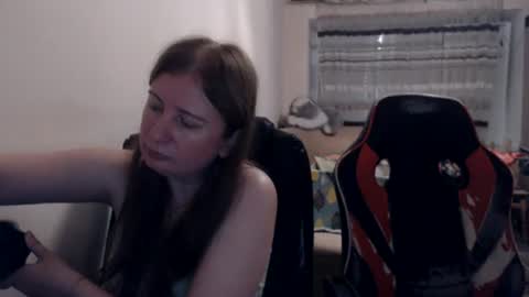 Snapshot of jenisandpeter chatting on July 2026 06:55:01 PM JenisAndPeter online show from July 2026 06:55:01 PM