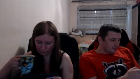 Snapshot of jenisandpeter chatting on July 2026 06:13:01 PM JenisAndPeter online show from July 2026 06:13:01 PM