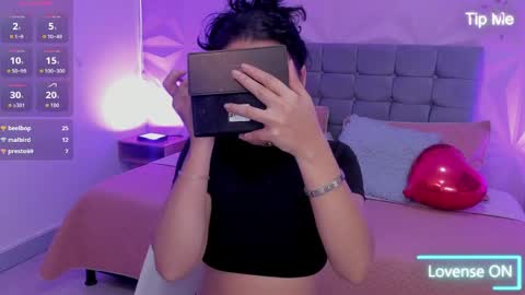 jenn online show from April 2026 09:09:02 PM