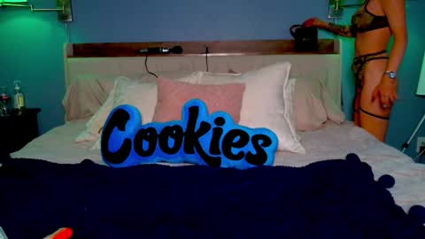 Jenna J. Morrison online show from April 2026 12:13:01 AM