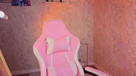 jennifer online show from June 2026 01:32:01 AM