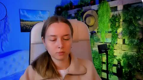 Snapshot of jennifergraces chatting on October 2025 09:40:02 AM Jennifer online show from October 2025 09:40:02 AM