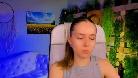 Snapshot of jennifergraces chatting on October 2025 10:16:02 AM Jennifer online show from October 2025 10:16:02 AM