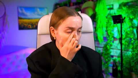 Snapshot of jennifergraces chatting on February 2026 12:21:01 PM Jennifer online show from February 2026 12:21:01 PM