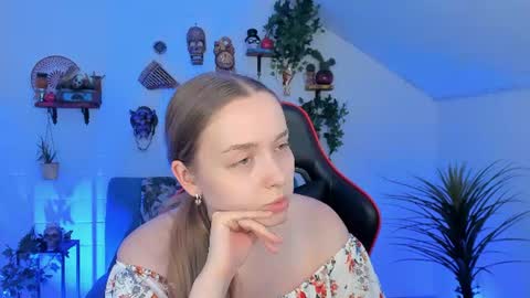 Jennifer online show from July 2026 11:07:02 PM