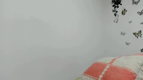 Snapshot of jenniferloveyou chatting on June 2026 05:15:02 PM jenniferloveyou online show from June 2026 05:15:02 PM