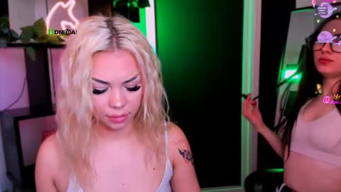 Snapshot of jenny_donne chatting on March 2026 08:19:02 AM jenny_donne online show from March 2026 08:19:02 AM
