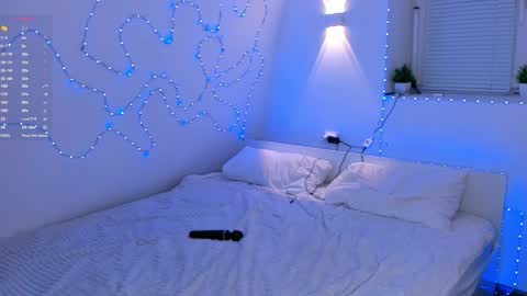 Jenny  online show from March 2026 09:04:01 AM