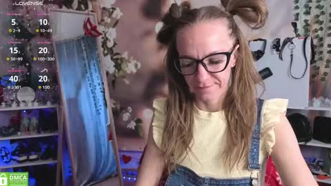jesica_moon_peachyy online show from May 2026 03:22:01 AM