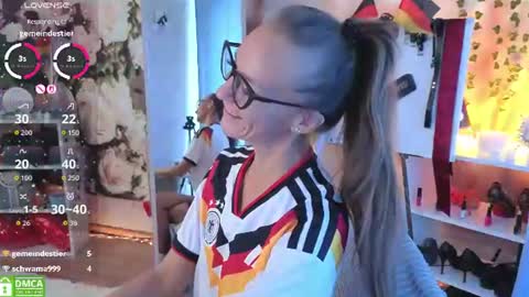 jesica_moon_peachyy online show from July 2026 04:18:01 AM