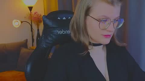 JessieVibes online show from April 2026 02:03:02 PM