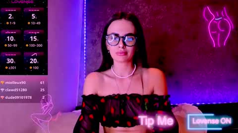 Jess online show from March 2026 10:49:02 PM