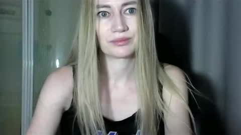 JessFox1 online show from December 2024 12:33:01 AM