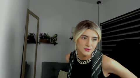Snapshot of jessica_lisbon chatting on April 2026 04:24:02 PM Jessica online show from April 2026 04:24:02 PM