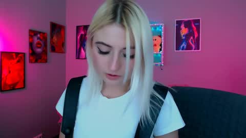 Jessie online show from May 2026 07:53:02 PM