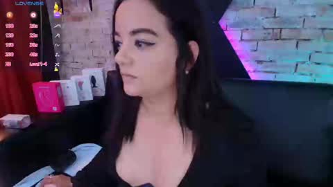 Snapshot of jessy_capelli chatting on October 2025 07:37:01 PM jessy_capelli online show from October 2025 07:37:01 PM