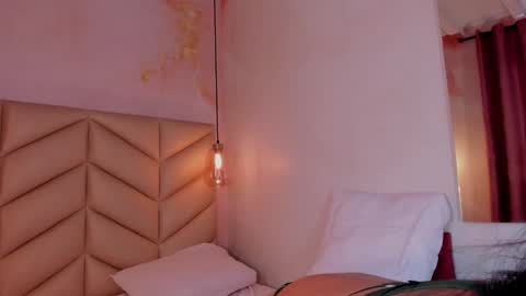 Jessica online show from December 2025 07:53:02 PM