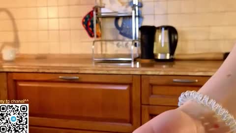 Gwen online show from March 2026 09:47:02 PM