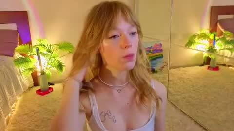 Snapshot of jewellhogan chatting on June 2026 08:07:02 PM Gwen online show from June 2026 08:07:02 PM