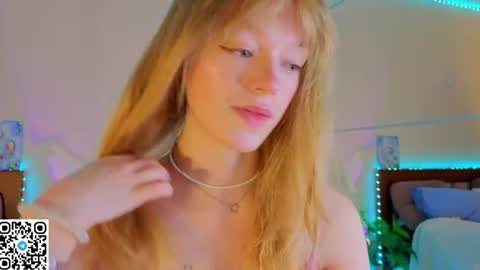 Snapshot of jewellhogan chatting on July 2026 08:14:01 PM Gwen online show from July 2026 08:14:01 PM