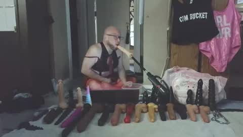 Nasty Cumslut online show from November 2025 02:04:01 PM