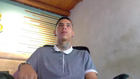Snapshot of jharol_cardona chatting on July 2026 04:19:01 AM Jharol online show from July 2026 04:19:01 AM