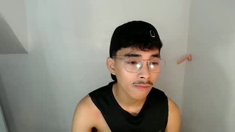 Johnny  online show from May 2026 05:13:01 AM