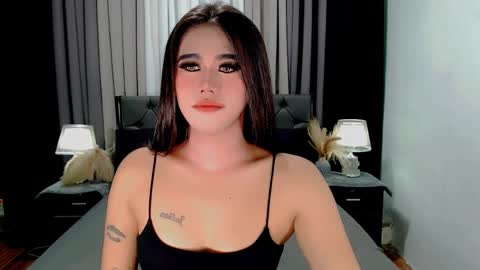 jhuliana_and_charles_room online show from March 2026 11:48:02 PM