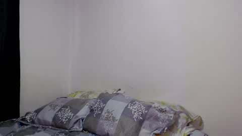 Emma online show from January 2025 10:02:01 PM