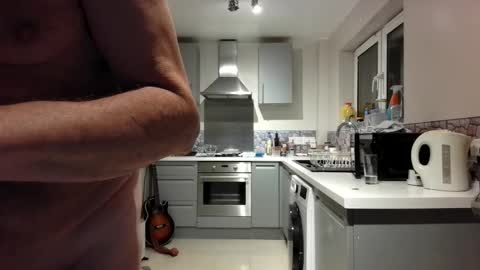 Jimmy Benido online show from November 2025 07:25:02 PM