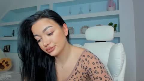 Juliee online show from January 2026 05:39:01 PM