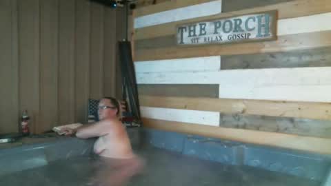 Snapshot of jna1009 chatting on January 2026 01:00:02 AM amanda and jake online show from January 2026 01:00:02 AM