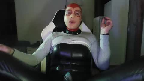 Snapshot of joanesxfree chatting on November 2025 10:35:01 PM The sweetest toy online show from November 2025 10:35:01 PM