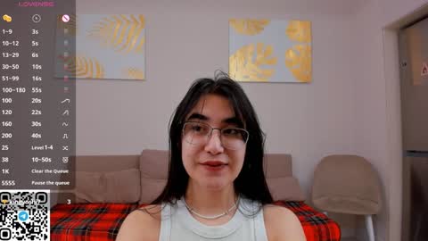 Mia online show from January 2025 12:31:01 PM