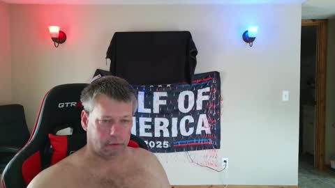 joejoe__ online show from February 2026 03:19:01 PM