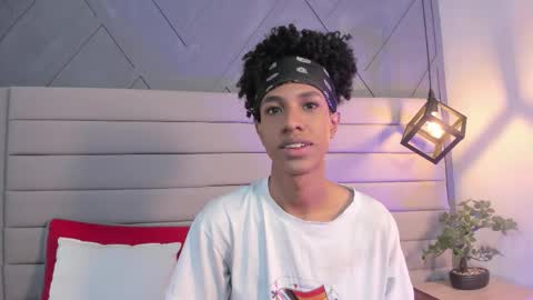 Johan  online show from November 2025 11:43:02 AM