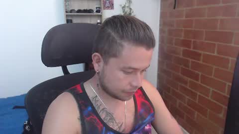 JOHAN independient model online show from June 2026 07:02:02 PM