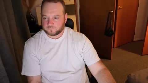 Snapshot of john_bear1 chatting on April 2026 08:34:01 AM john_bear1 online show from April 2026 08:34:01 AM