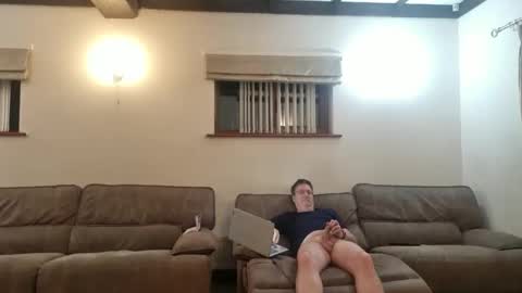johnathan_stuart33 online show from May 2026 12:05:01 AM