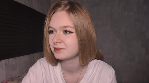 Snapshot of johnettebrackbill chatting on April 2026 07:20:01 AM SofiaOweenss online show from April 2026 07:20:01 AM