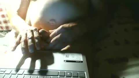 johnnieq1971 online show from March 2026 01:11:02 AM