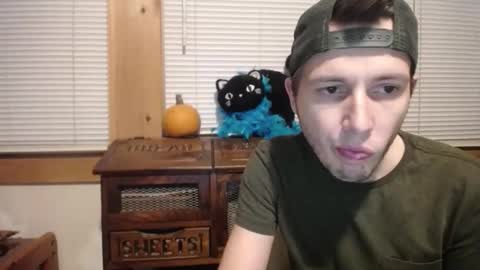 Snapshot of johstondude chatting on November 2025 09:29:02 PM Johston online show from November 2025 09:29:02 PM