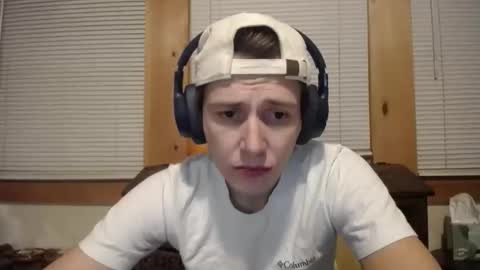 Snapshot of johstondude chatting on December 2025 02:28:01 AM Johston online show from December 2025 02:28:01 AM