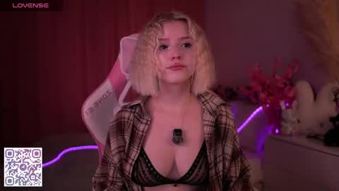 Paula online show from April 2026 01:52:01 AM