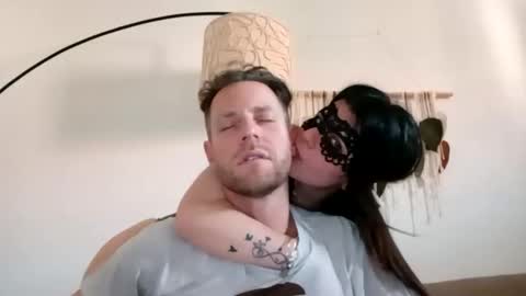 jojo19844 online show from April 2026 01:28:01 PM