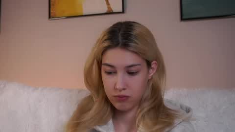 Viola online show from April 2026 07:07:02 PM