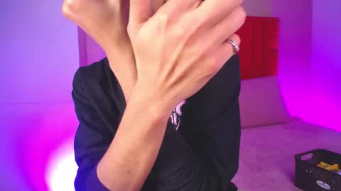 Jonas  online show from March 2026 05:35:02 AM