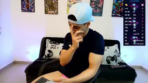 Instagram jonathanfit14 online show from June 2026 12:32:02 AM