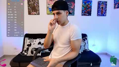 Instagram jonathanfit14 online show from July 2026 11:07:02 PM